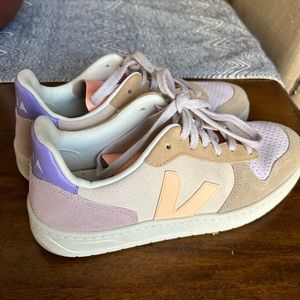 Veja (Madewell exclusive)